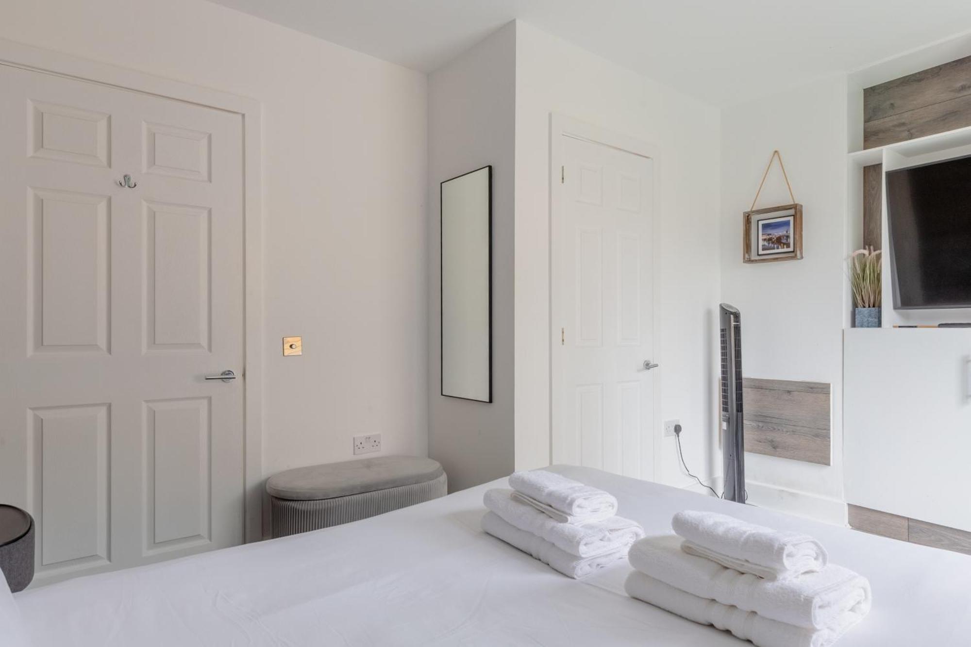Bright 2 Bedroom Flat In Lambeth With Balcony Лондон Екстериор снимка